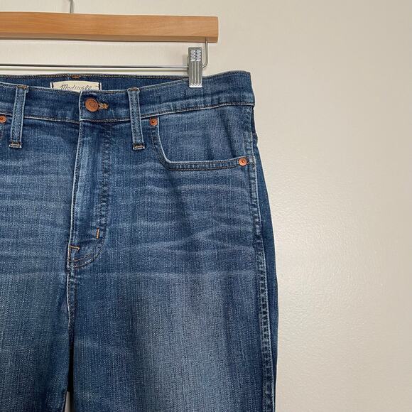 Madewell • 10" High Rise Skinny Jeans Cutout Tulip Hem Edition Matson Wash - Picture 2 of 8